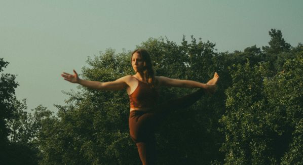 Franzi Schill black lotus yoga workshop